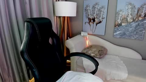 Snapshot of priya_rose chatting on 12.11.24 Priya Rose online show from 12.11.24