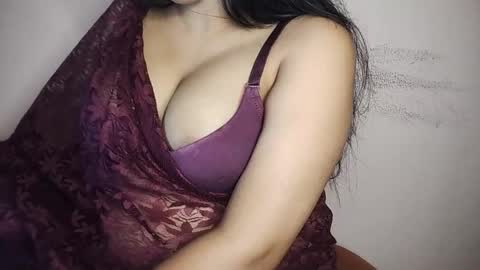 priyu_ online show from 11.17.25