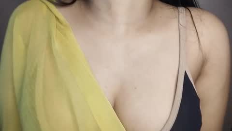 priyu_ online show from 12.04.25