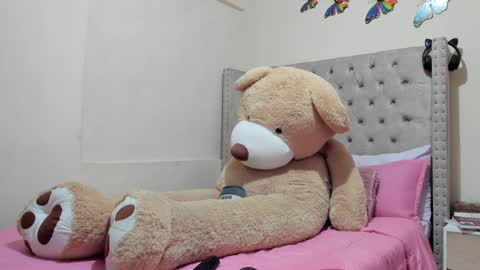 Snapshot of profanared chatting on 01.21.25 Profana Red online show from 01.21.25