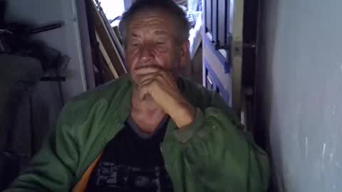 Snapshot of projectorepson chatting on 09.11.25 projectorepson online show from 09.11.25