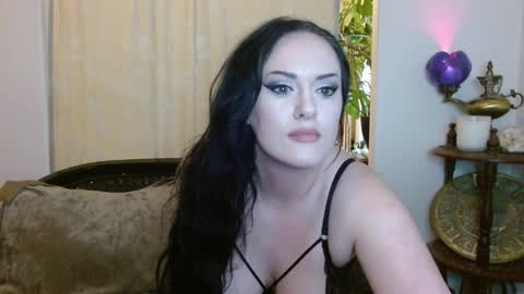 Snapshot of promiscuous_ghoul chatting on 12.05.25 Audrey online show from 12.05.25