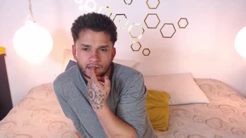 Adris  Juan online show from 10.17.25