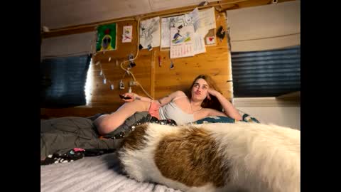 Queen of Pain online show from 04.26.26