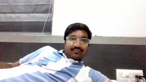 Snapshot of ptl1711 chatting on 05.28.26 ptl1711 online show from 05.28.26