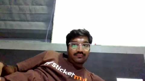 Snapshot of ptl1711 chatting on 05.29.26 ptl1711 online show from 05.29.26