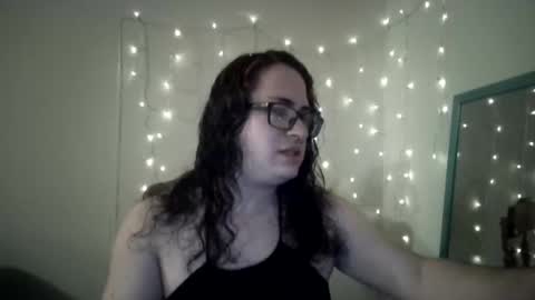 Snapshot of puddlessjersey chatting on 02.01.26 Drowning Puddles online show from 02.01.26