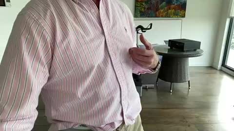 Snapshot of puffiest chatting on 01.31.25 puffiest online show from 01.31.25