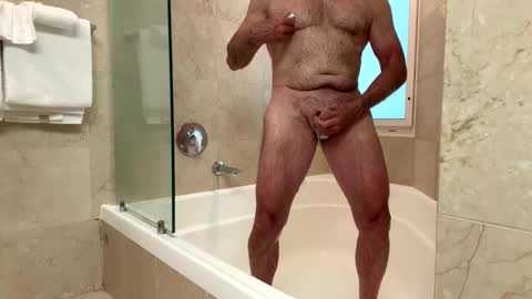 Snapshot of puffiest chatting on 09.28.25 puffiest online show from 09.28.25