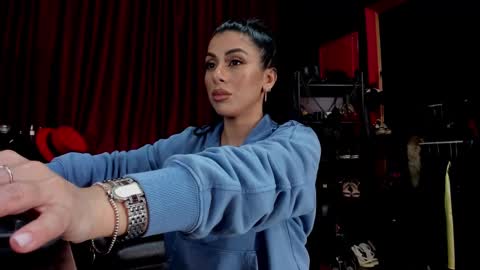 MissPuffyLove online show from 02.02.25