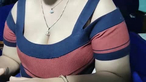 Snapshot of punjabimilf chatting on 11.24.25 nutella online show from 11.24.25