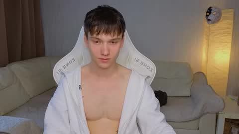 Snapshot of pupsenish chatting on 09.28.25 Jesse online show from 09.28.25