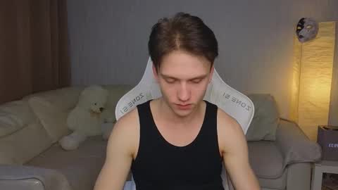 Snapshot of pupsenish chatting on 10.05.25 Jesse online show from 10.05.25