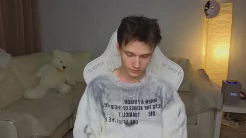 Snapshot of pupsenish chatting on 10.12.25 Jesse online show from 10.12.25