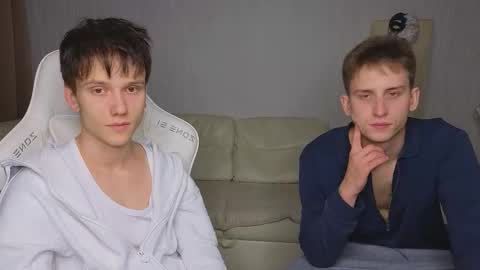 Snapshot of pupsenish chatting on 10.19.25 Jesse online show from 10.19.25