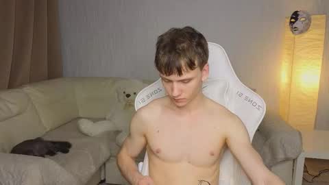 Snapshot of pupsenish chatting on 11.13.25 Jesse online show from 11.13.25