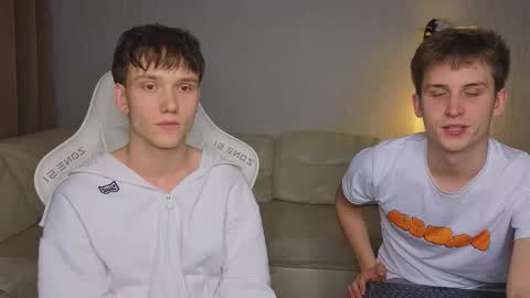 Snapshot of pupsenish chatting on 11.14.25 Jesse online show from 11.14.25