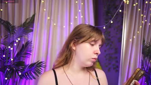 constant schedule Wednesday  Friday  Saturday  Sunday  The Rosemarie online show from 09.10.25