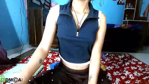 Pureannuals online show from 02.12.25