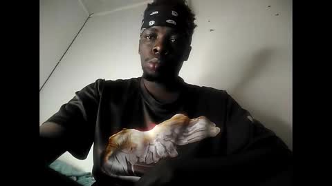 Pureblack  online show from 10.10.25