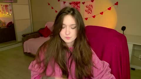 Bella online show from 11.25.25