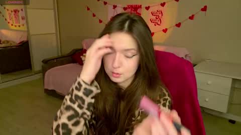 Bella online show from 11.27.25