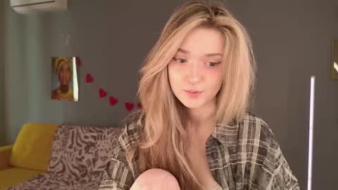 Bella online show from 03.11.26