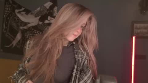 Bella online show from 04.22.26