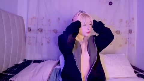 Snapshot of purplelilith3 chatting on 11.20.25 Purple Lilith online show from 11.20.25