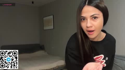 Zendaya online show from 04.11.26