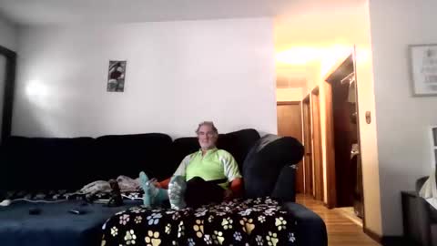 Snapshot of pussy_licker0127 chatting on 10.28.25 Mark online show from 10.28.25