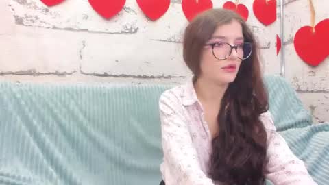 pussykatt_girl online show from 02.06.25