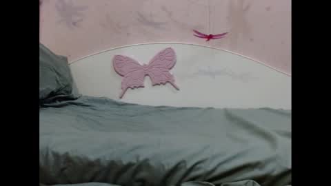 Snapshot of pussylicker1377 chatting on 02.11.25 Pussylicker online show from 02.11.25