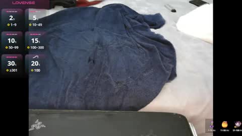 Snapshot of pussylover2182 chatting on 12.02.24 pussylover2182 online show from 12.02.24