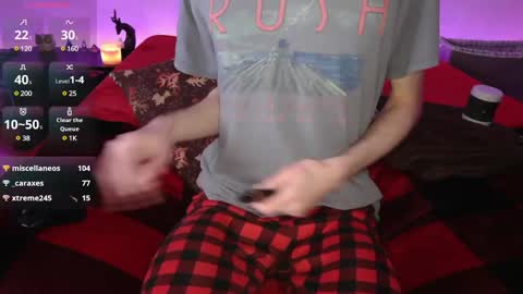 Snapshot of pussylover2182 chatting on 02.05.25 pussylover2182 online show from 02.05.25