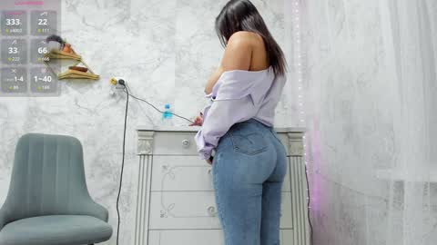 Snapshot of pussysweet9 chatting on 09.22.25 Love online show from 09.22.25