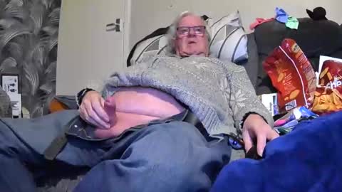 Genital sucker online show from 01.26.25