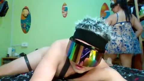 Snapshot of putitagesellina chatting on 11.15.25 putitagesellina online show from 11.15.25