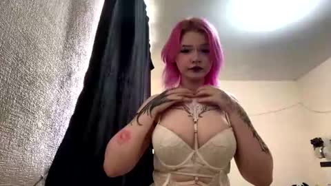 Snapshot of pyroteka chatting on 06.23.26 pyroteka online show from 06.23.26