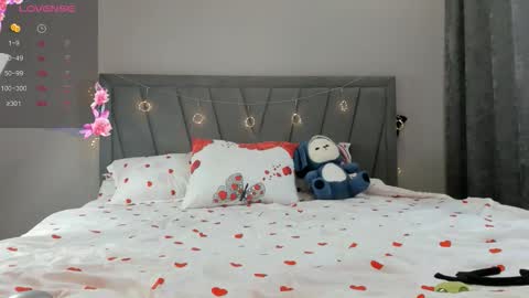 Kimi online show from 10.22.25