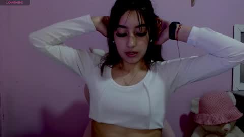 Snapshot of quee_tiana chatting on 09.13.25 your princess online show from 09.13.25