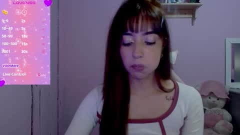Snapshot of quee_tiana chatting on 10.15.25 your princess online show from 10.15.25