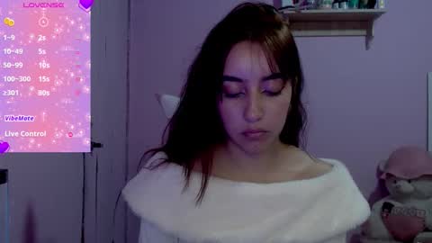 Snapshot of quee_tiana chatting on 10.25.25 your princess online show from 10.25.25