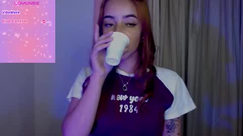 Snapshot of quee_tiana chatting on 01.16.26 your princess online show from 01.16.26