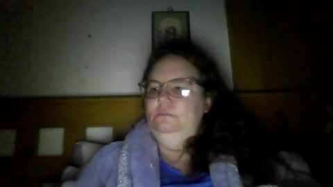 Snapshot of queen2118694 chatting on 02.26.26 naughty Queen online show from 02.26.26