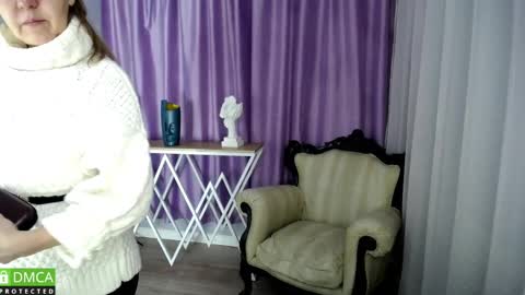 Snapshot of queen_a_n_i chatting on 01.22.25 A N I Ill be here on December 1st online show from 01.22.25