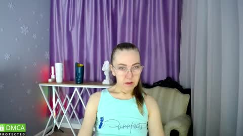 Snapshot of queen_a_n_i chatting on 02.27.25 A N I Ill be here on December 1st online show from 02.27.25