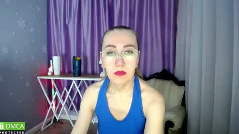 Snapshot of queen_a_n_i chatting on 03.06.25 A N I Ill be here on December 1st online show from 03.06.25