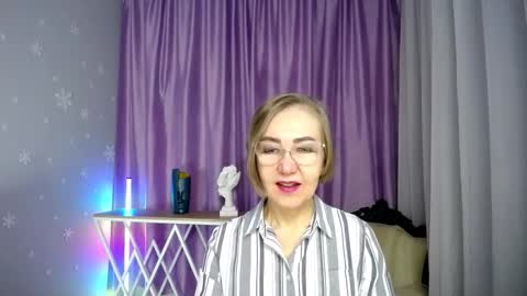 Snapshot of queen_a_n_i chatting on 11.20.25 A N I Ill be here on December 1st online show from 11.20.25