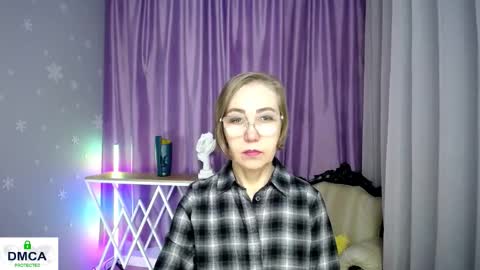 Snapshot of queen_a_n_i chatting on 11.28.25 A N I Ill be here on December 1st online show from 11.28.25